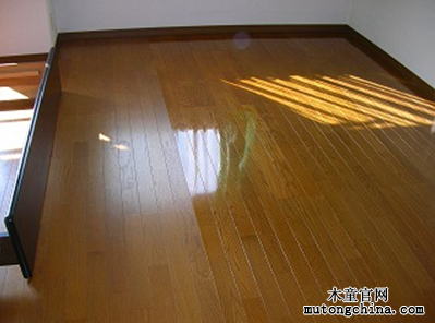 養護地板
